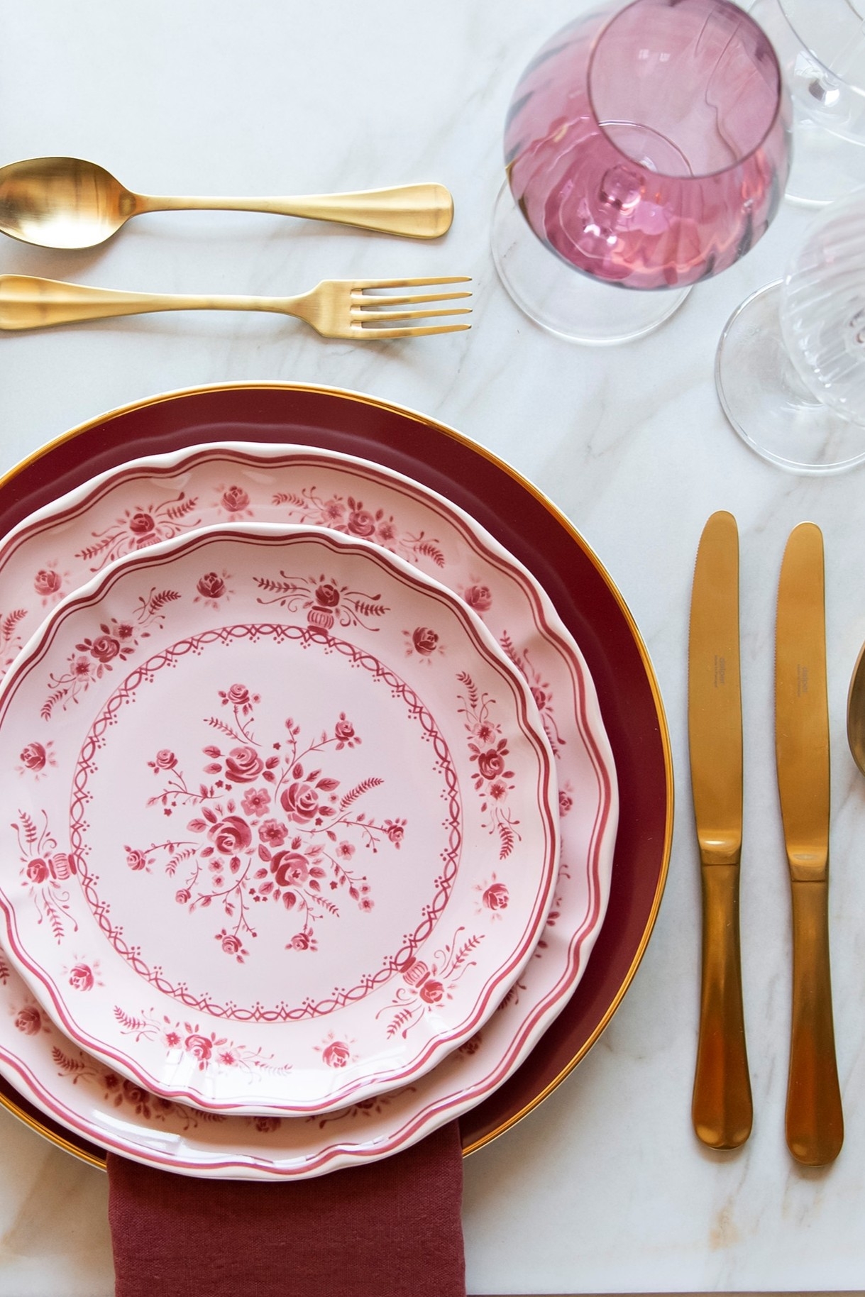 Vila Pink & Red