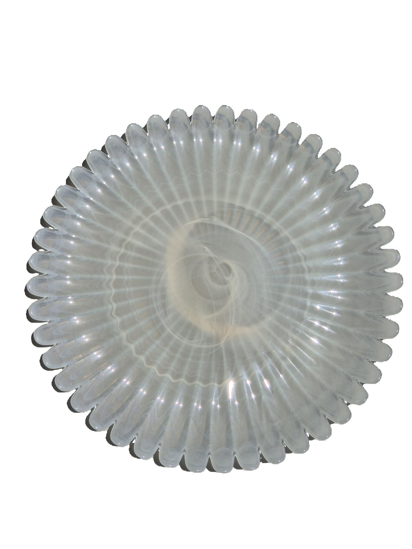 Shell Vanilla charger plate