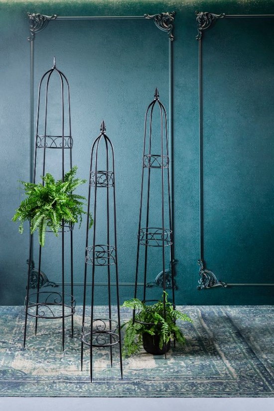 Maja Gardenstick
